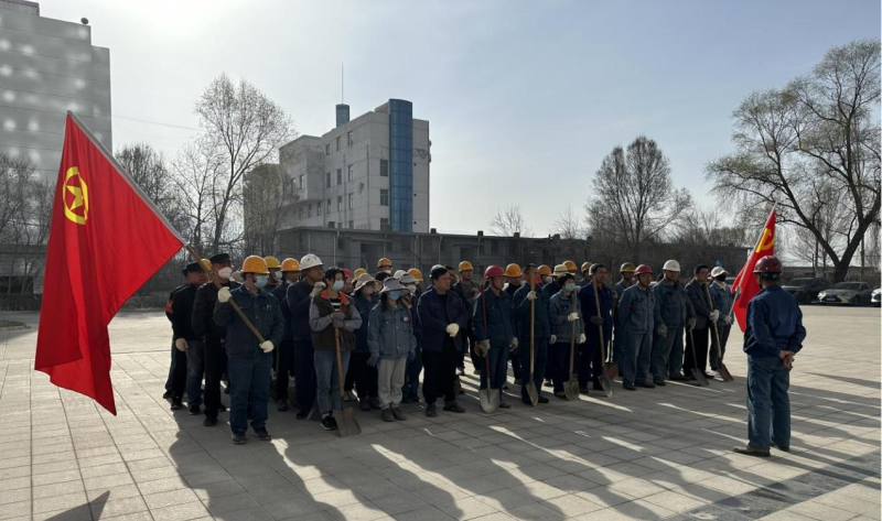 物產工投公司基層黨支部和公司團支部聯合開展“共筑家園 正植有你”主題黨日、團日活動